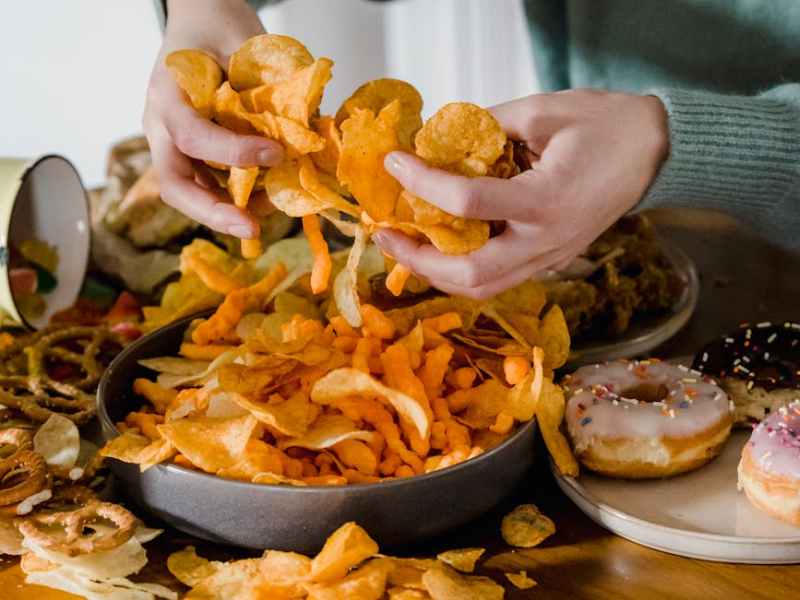 舌尖上的代謝地雷：超加工食品與年輕型糖尿病的因果鏈結